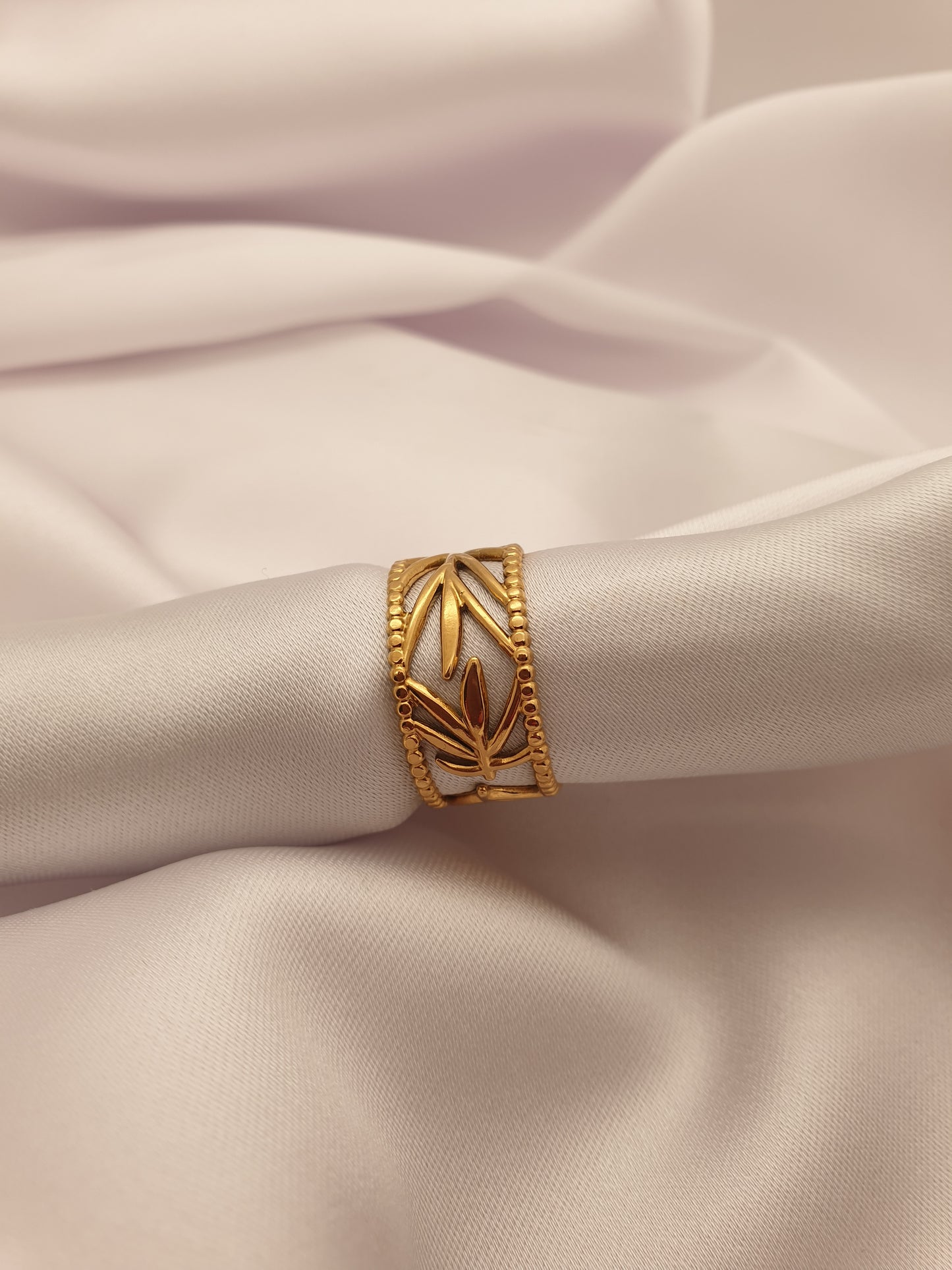 "AFRICA" ADJUSTABLE RING