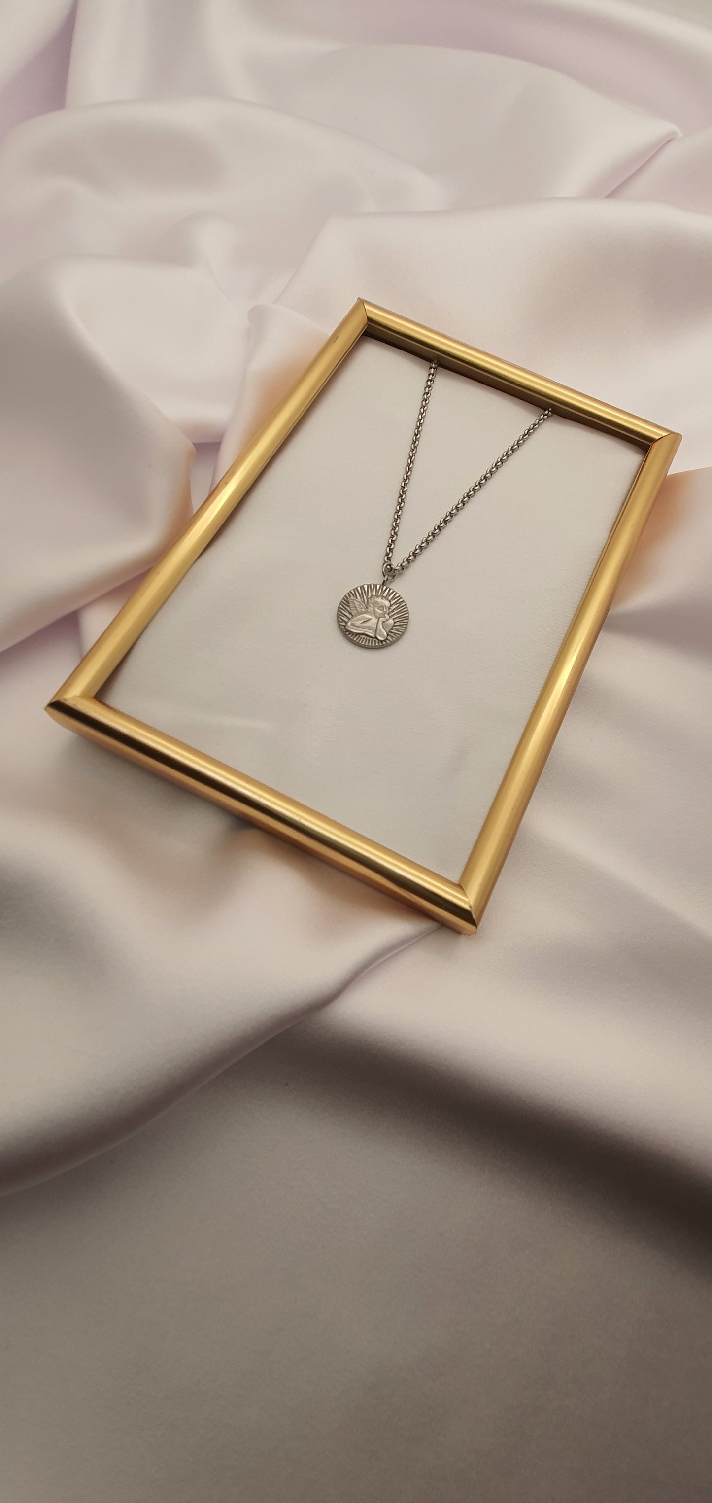 "THE ANGEL'S DESTINY" PENDANT NECKLACE | GOLD / SILVER
