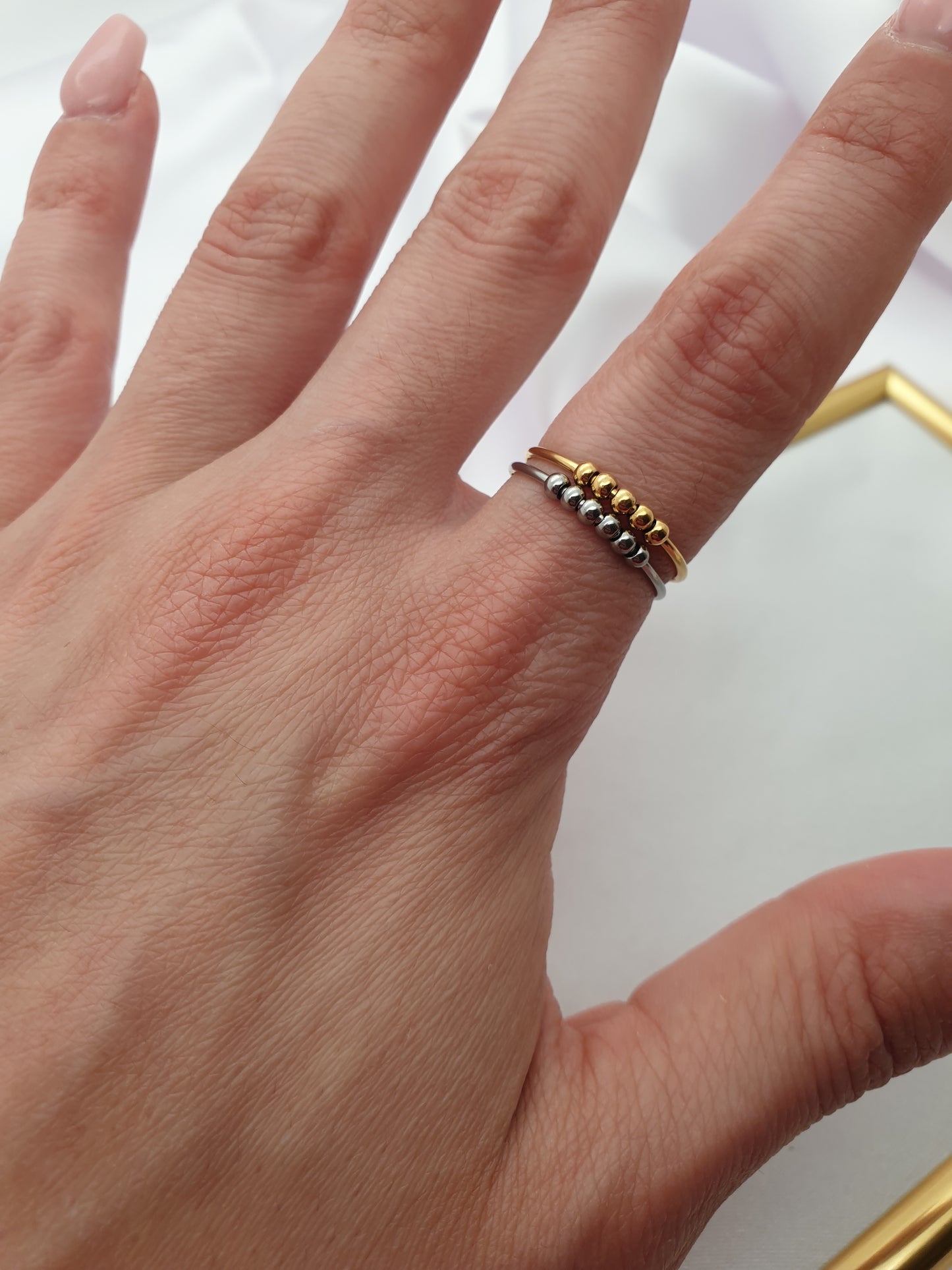 "ANTI-STRESS" ADJUSTABLE RING
