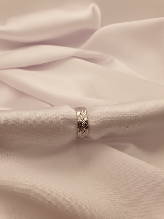 "LA ROMANA" ADJUSTABLE RING