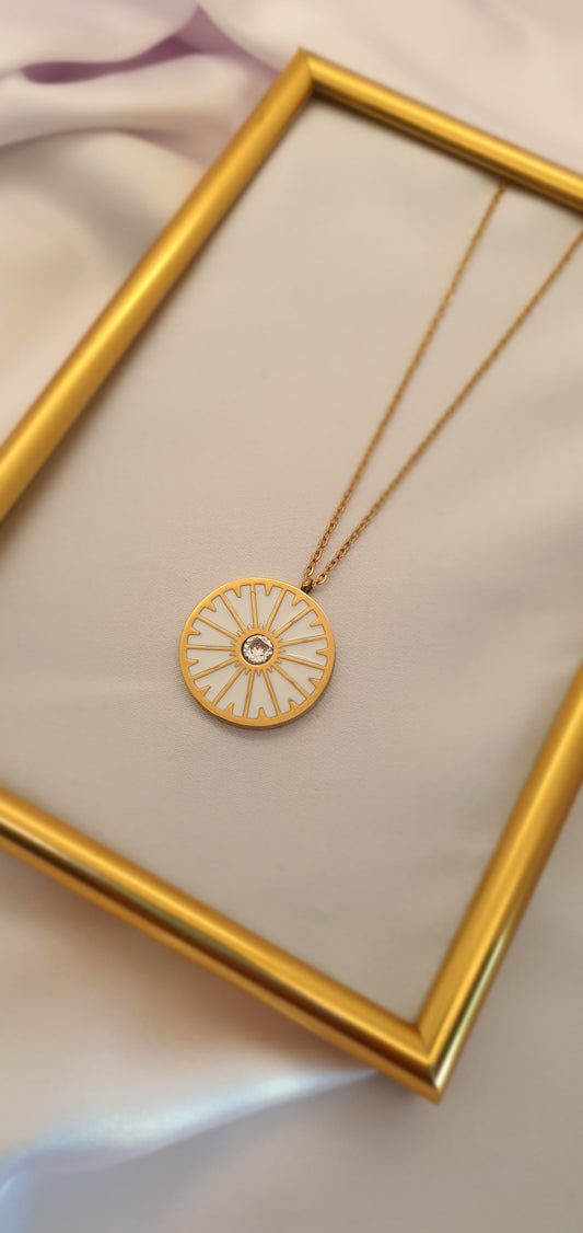 "LUXURY COMPASS" PENDANT NECKLACE